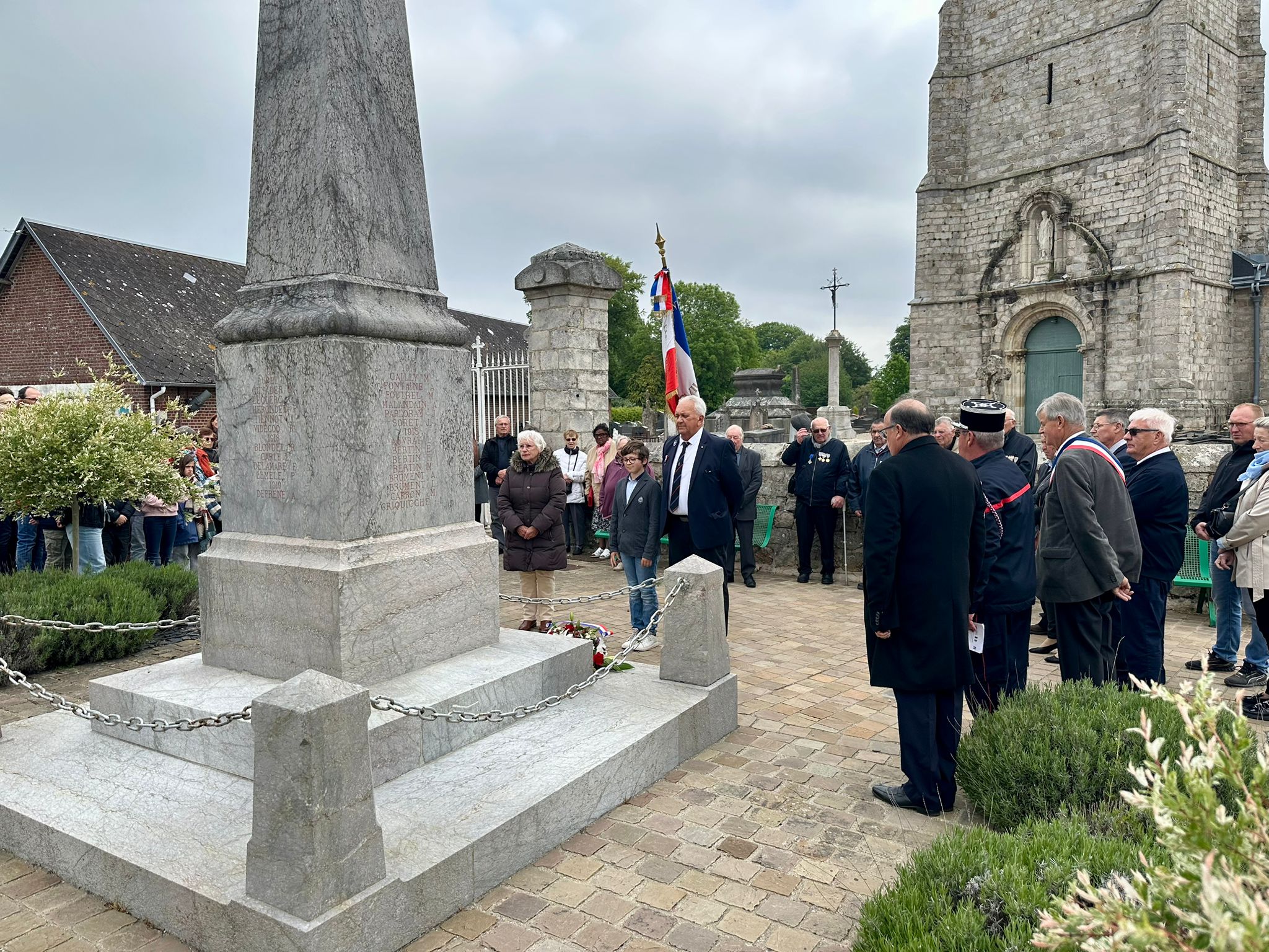 GERBE 8 MAI 25 BERNARD AGNES.jpg