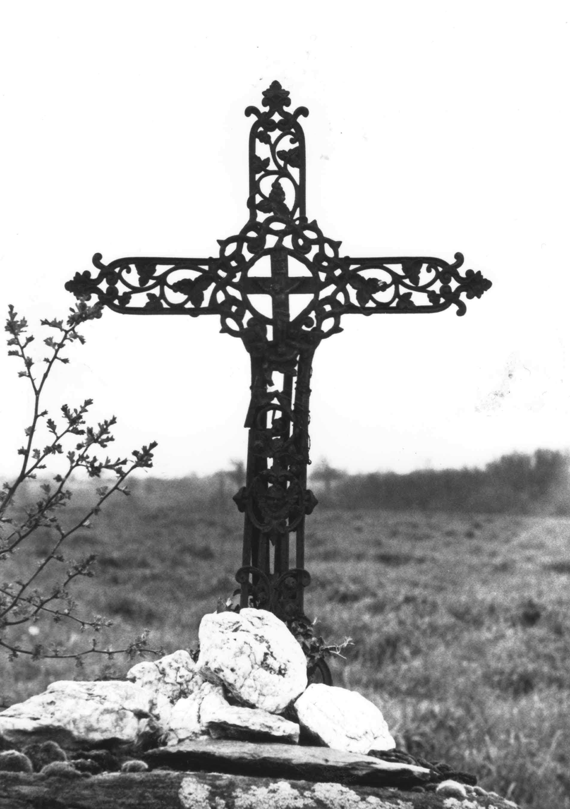 croix du chemin de Cabrol.jpg