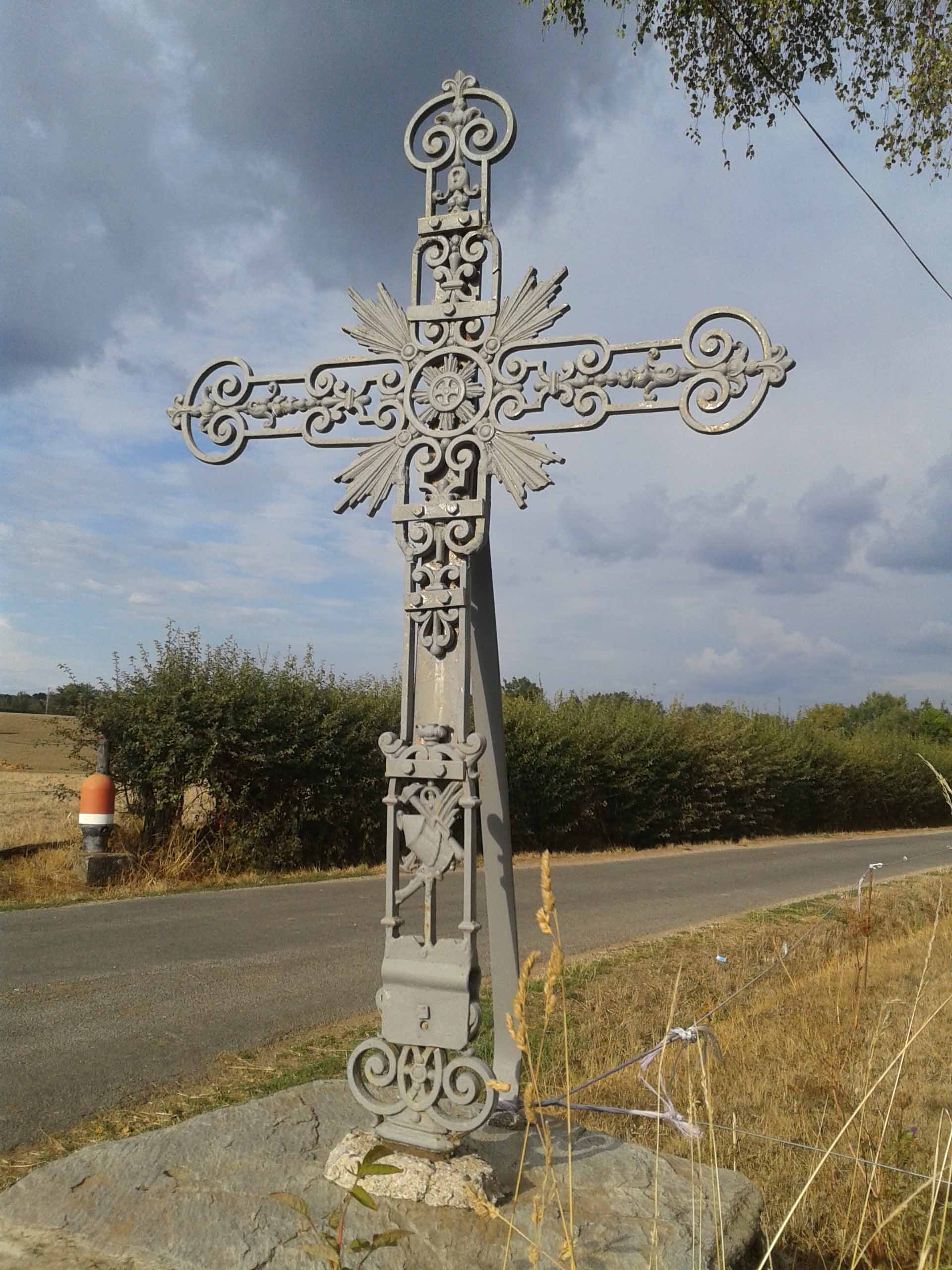 21.croix de Bouteille _2_.jpg