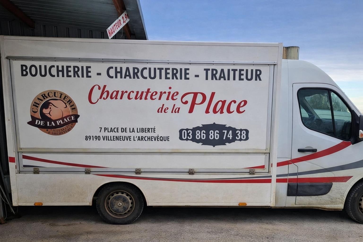Charcutier Villeneuve.png