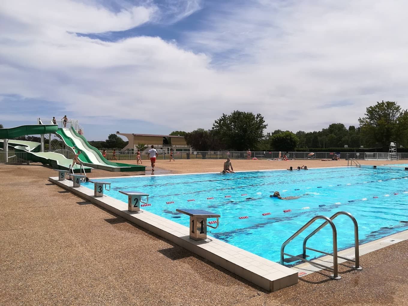 piscine-tournus.jpg