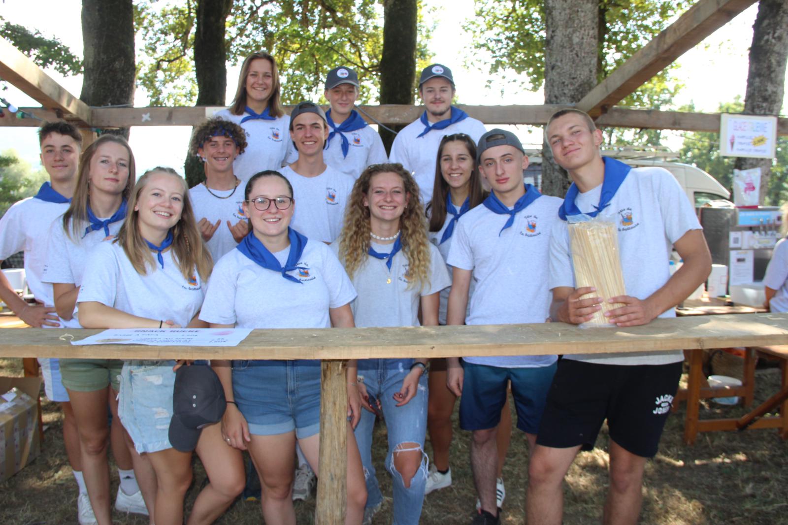 Les Amis du Village 3.jpg