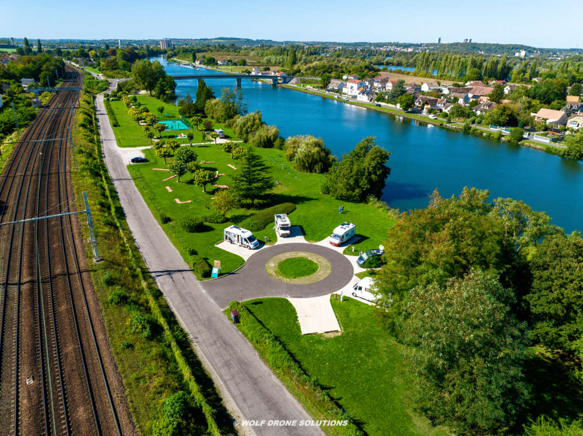 Cannes-Écluse vue aérienne _42_.jpg