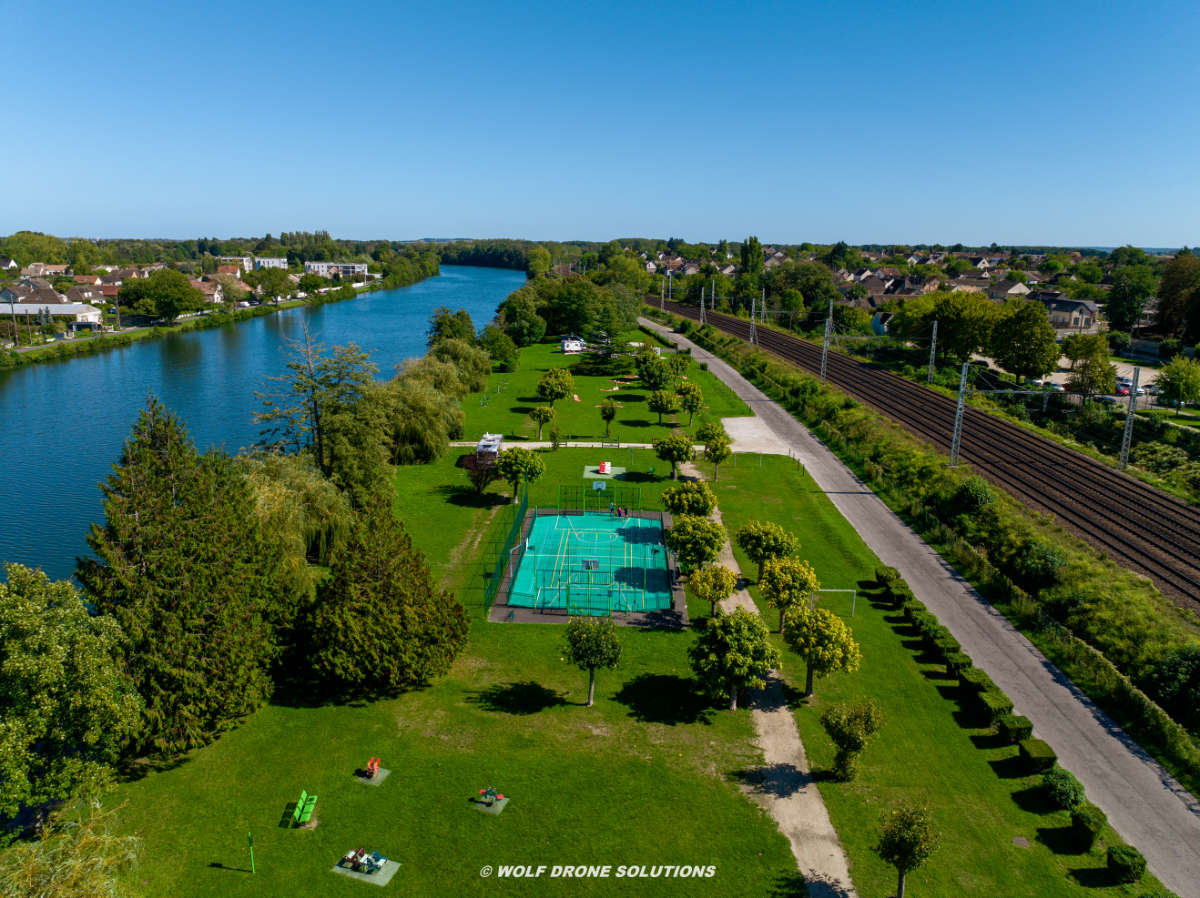 Cannes-Écluse vue aérienne _19_.jpg