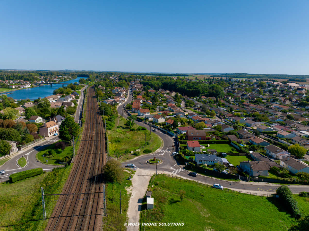 Cannes-Écluse vue aérienne _4_.jpg