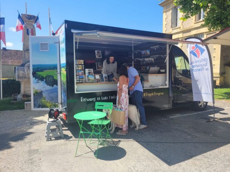 Camion Touristique.jpg