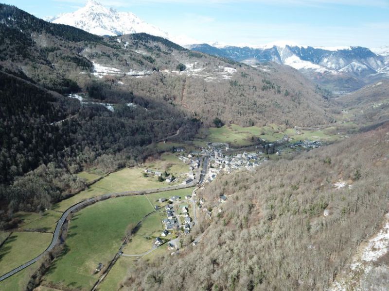 Bordères Louron Ilhan vue aérienne_1.jpg