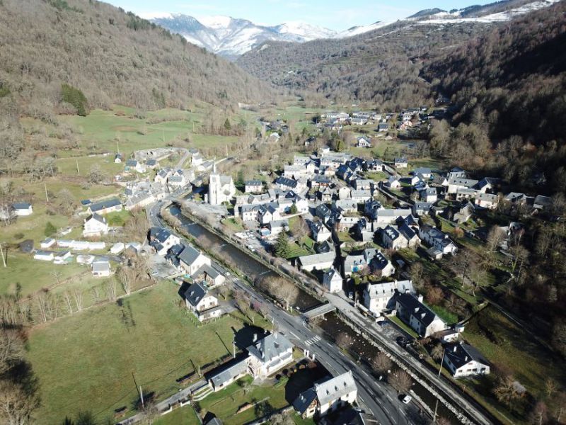 Bordères Louron Ilhan vue aérienne_2.jpg
