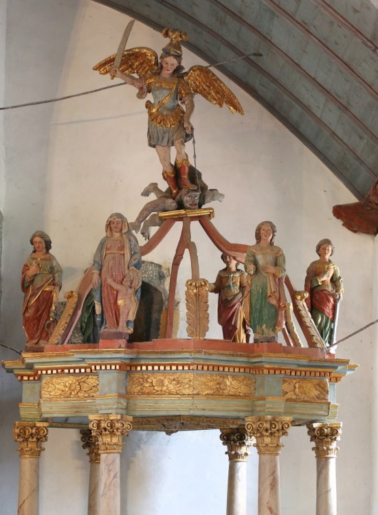 le8a6424-2-enclos-reeduits.jpg