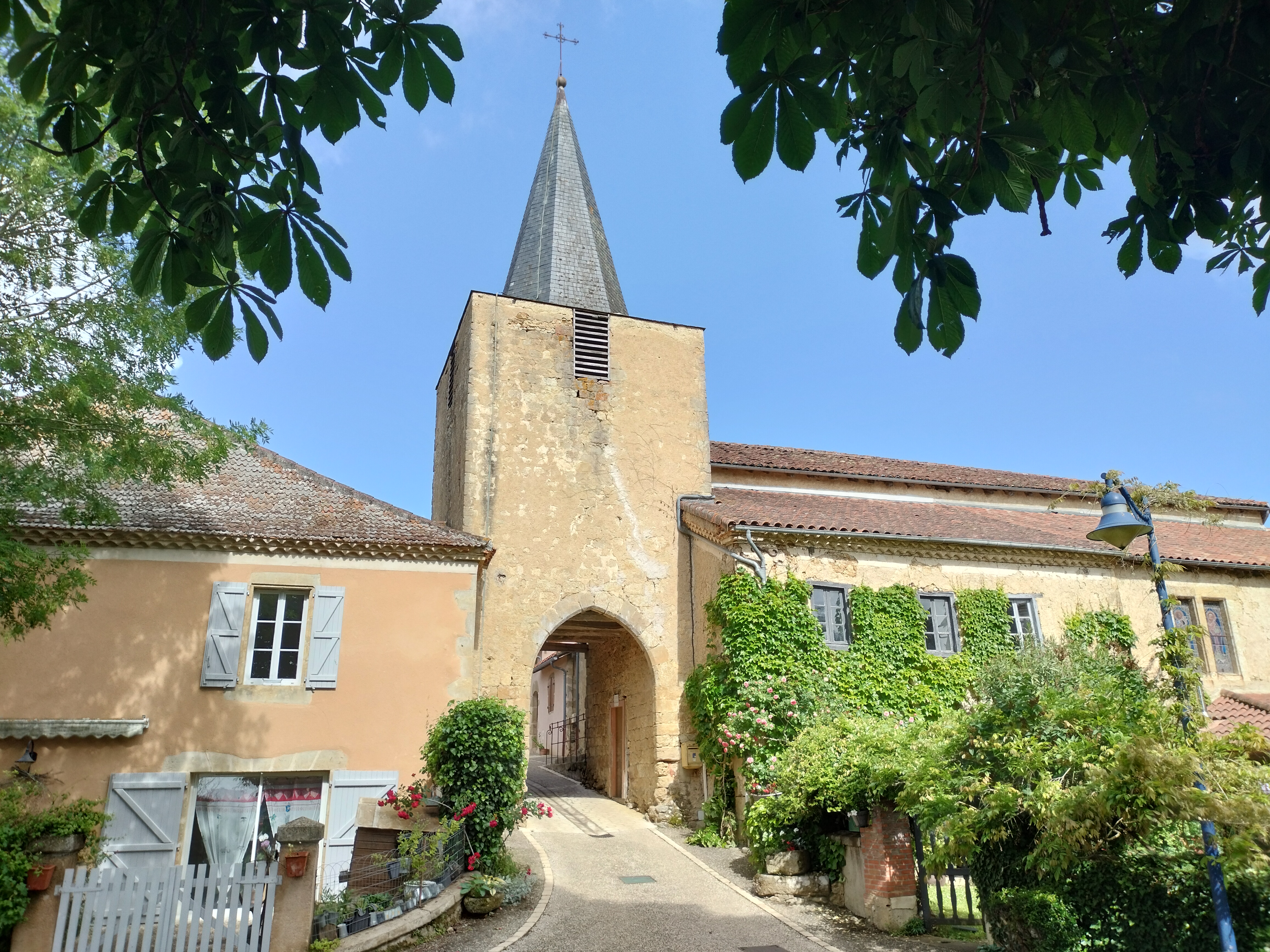 Castelnau d_Angles Porte .jpg