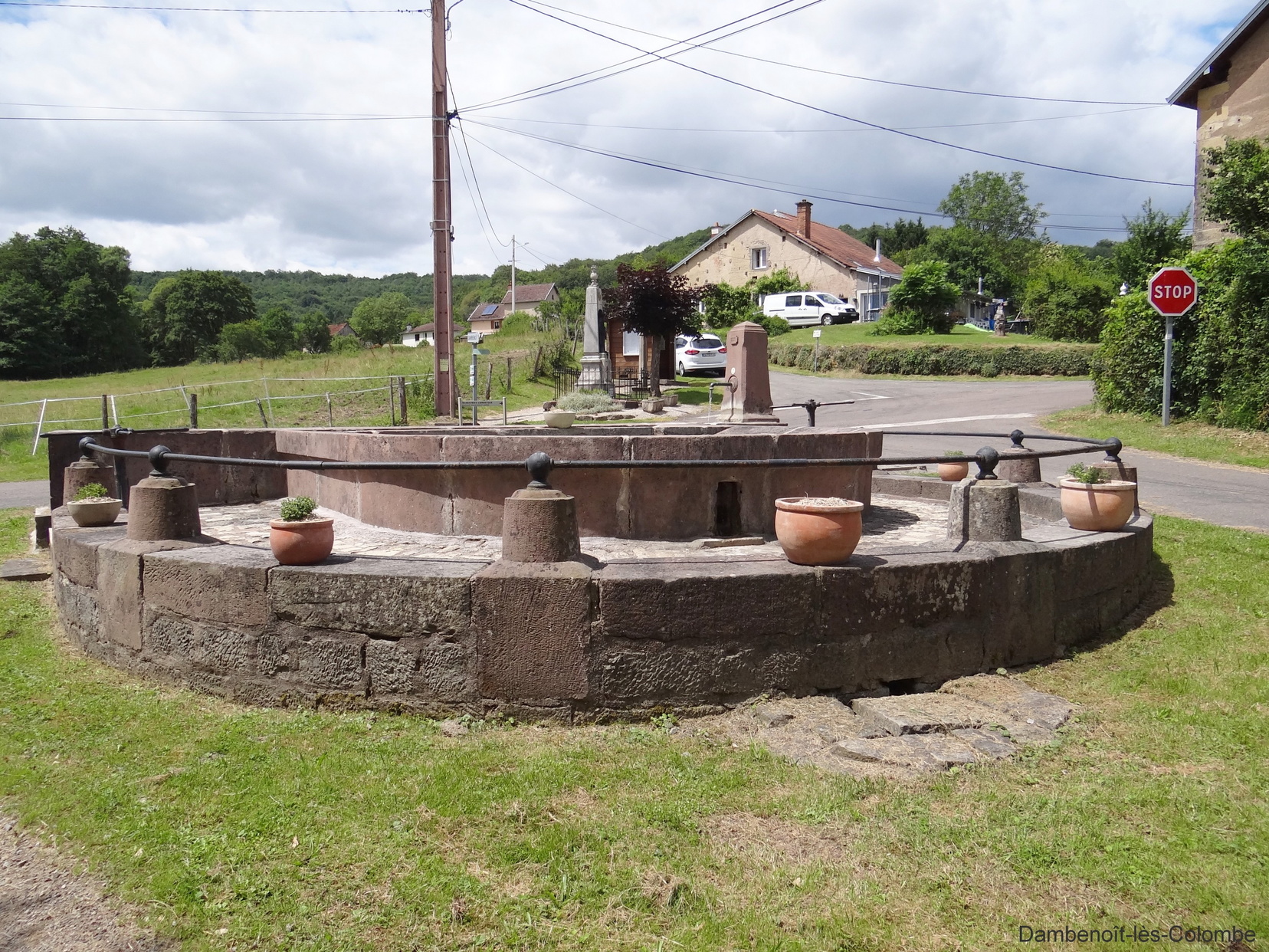 dambenoit fontaine2.jpg