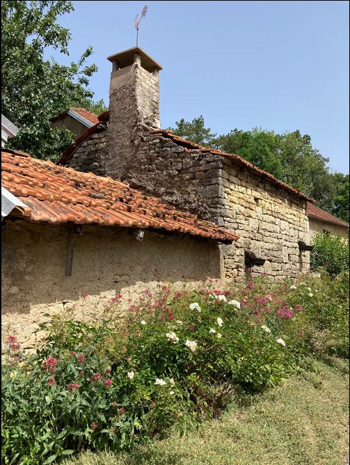 chez léontine 2.jpg