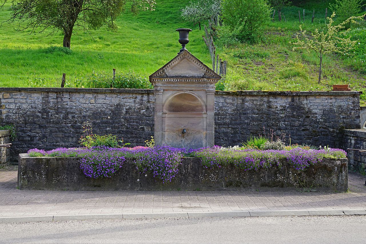 la creuse fontaine fleurie-A.BourgeoisP.JPG