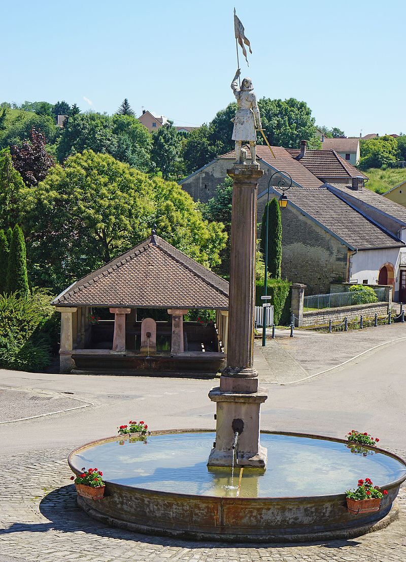 genevrey fontaine et lavoir-A.BourgeoisP.jpg
