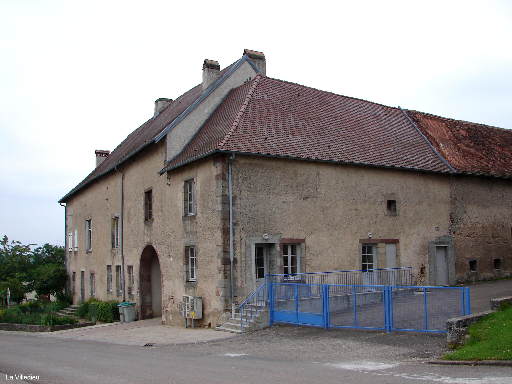 la villedieu. commanderie.jpg