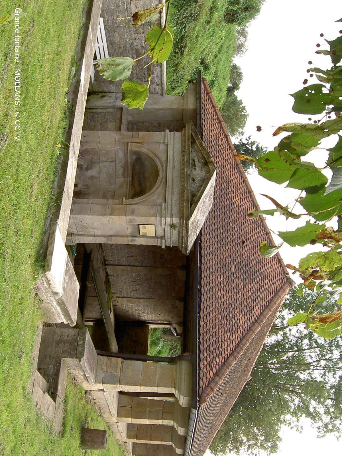 Photo 13 - Grande fontaine MOLLANS.jpg