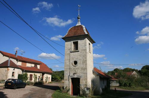 colombe église.jpg