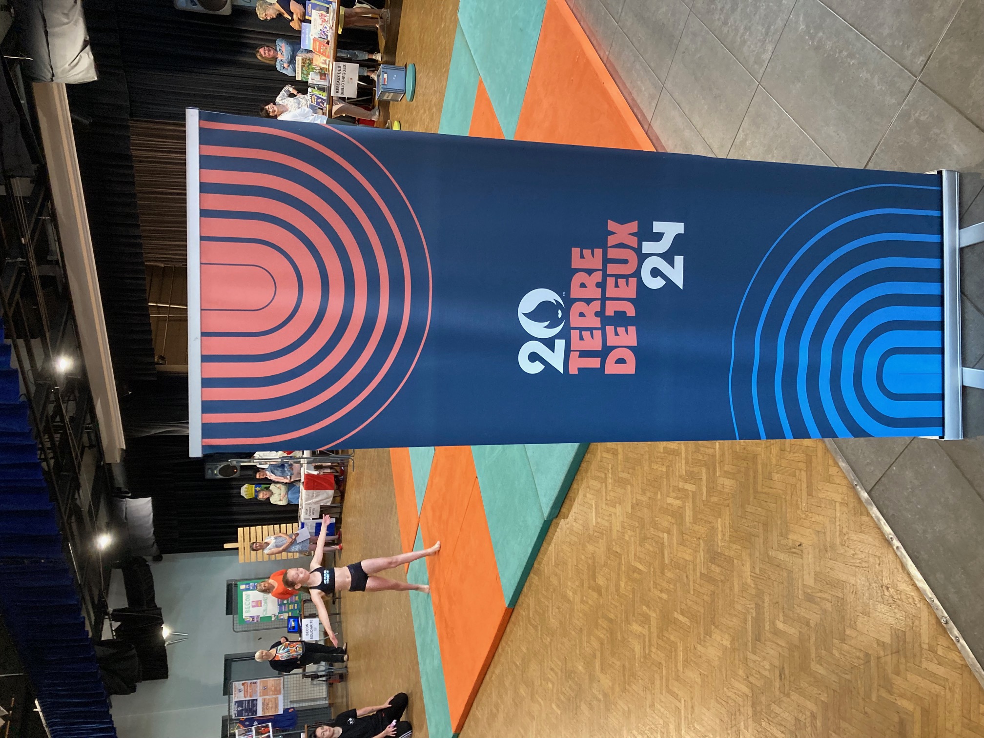 Démonstration de gym enfant lors du forum des associations.jpg