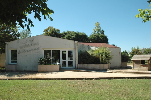 Ecole les Chardonnets d_Eymet.jpg