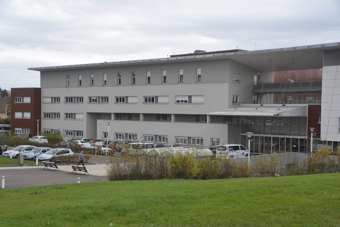 Centre Hospitalier  Paray-le-Monial.JPG