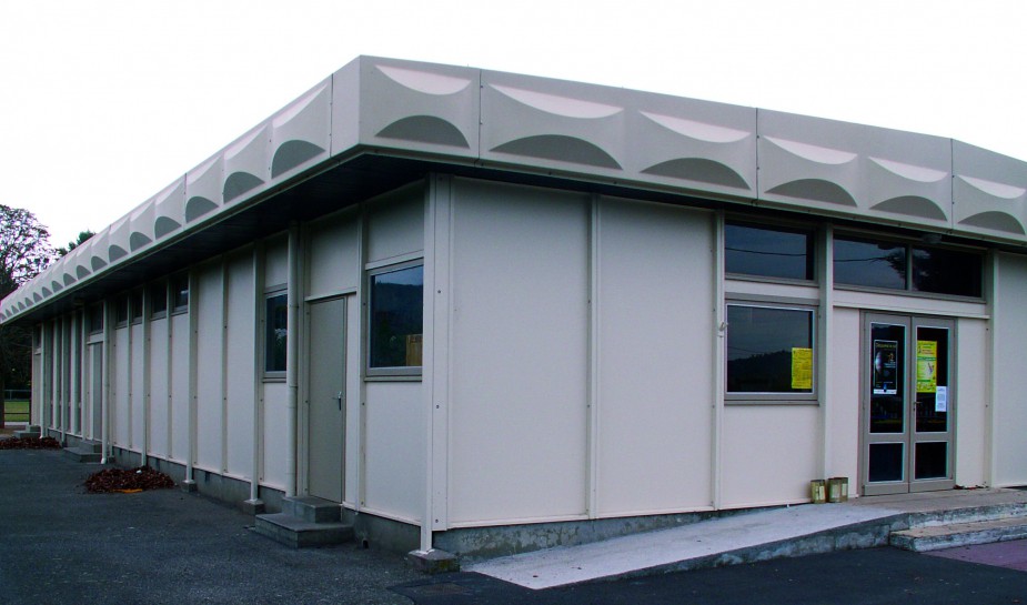 Salle polyvalente - extérieur.jpg