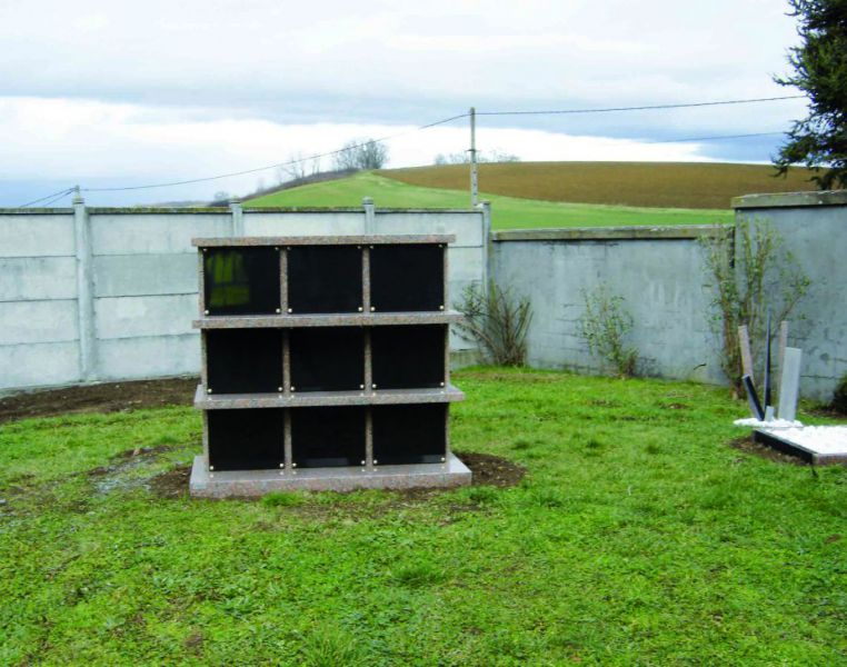 Cimetière - Colombarium.jpg