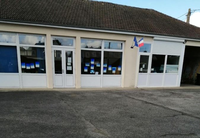 école maternelle rue jeannequin.jpg