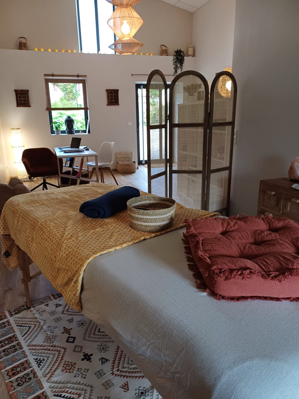 BEAUTE HOLISTIQUE _1_.jpeg