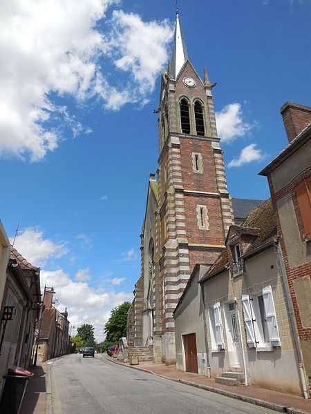 Eglise_de_Douchy-Montcorbon__quartier_de_Douchy_.jpg