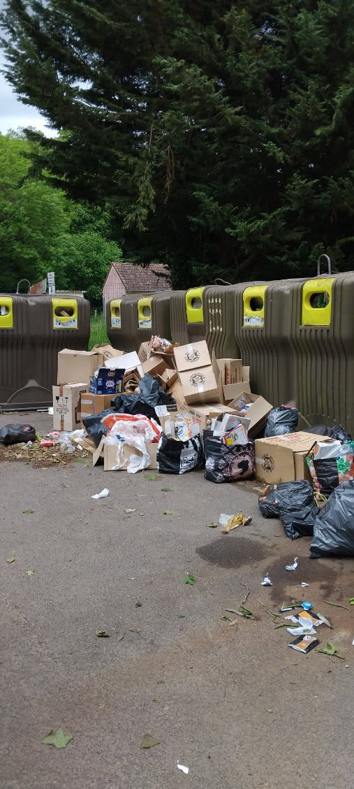 poubelles 1.JPG