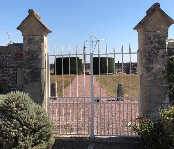 cimetiere carré.jpeg