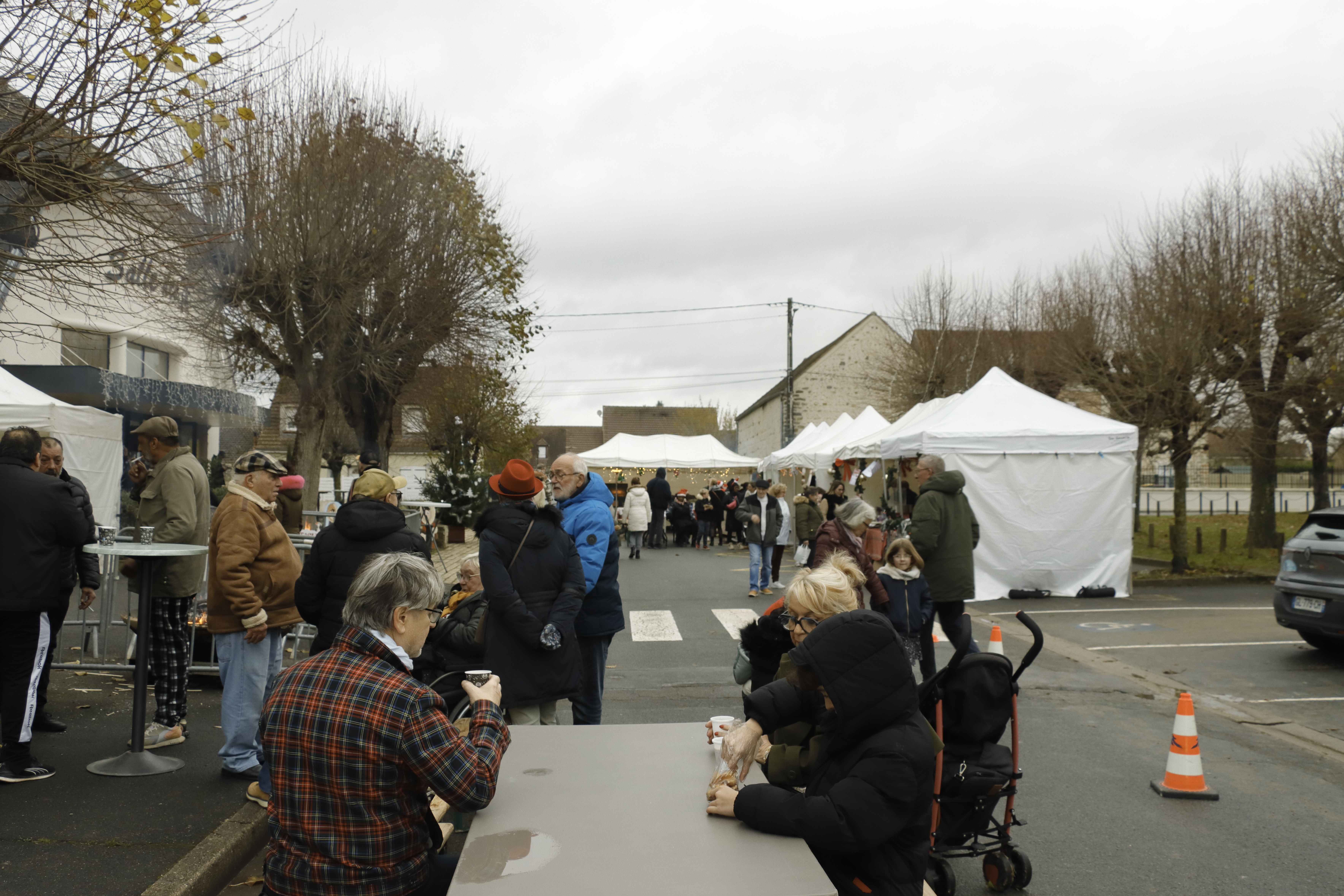 GAC 2025 Marché de Noël dégus vin chaud.JPG