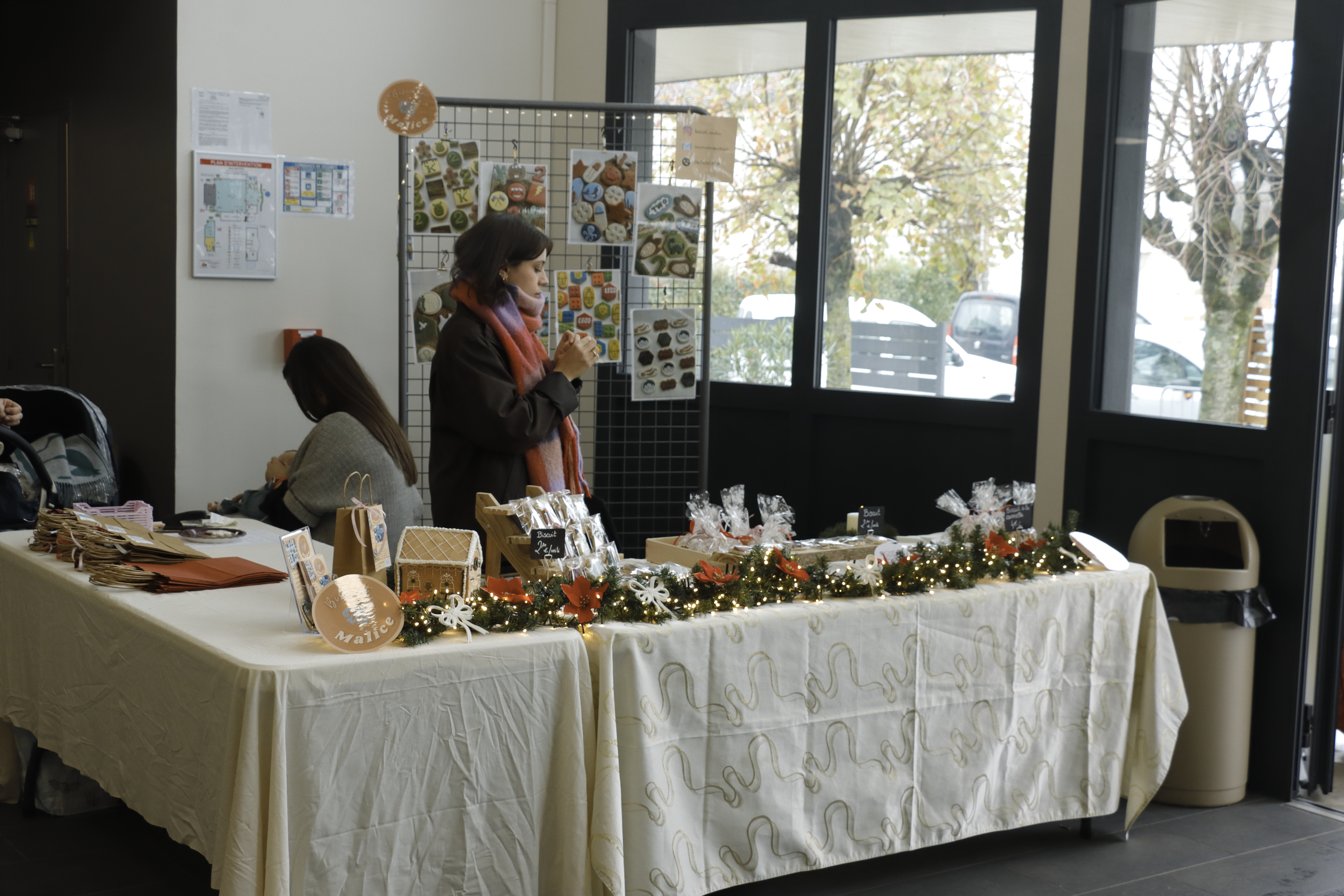 GAC 2025 Marché de Noël gâteaux.JPG