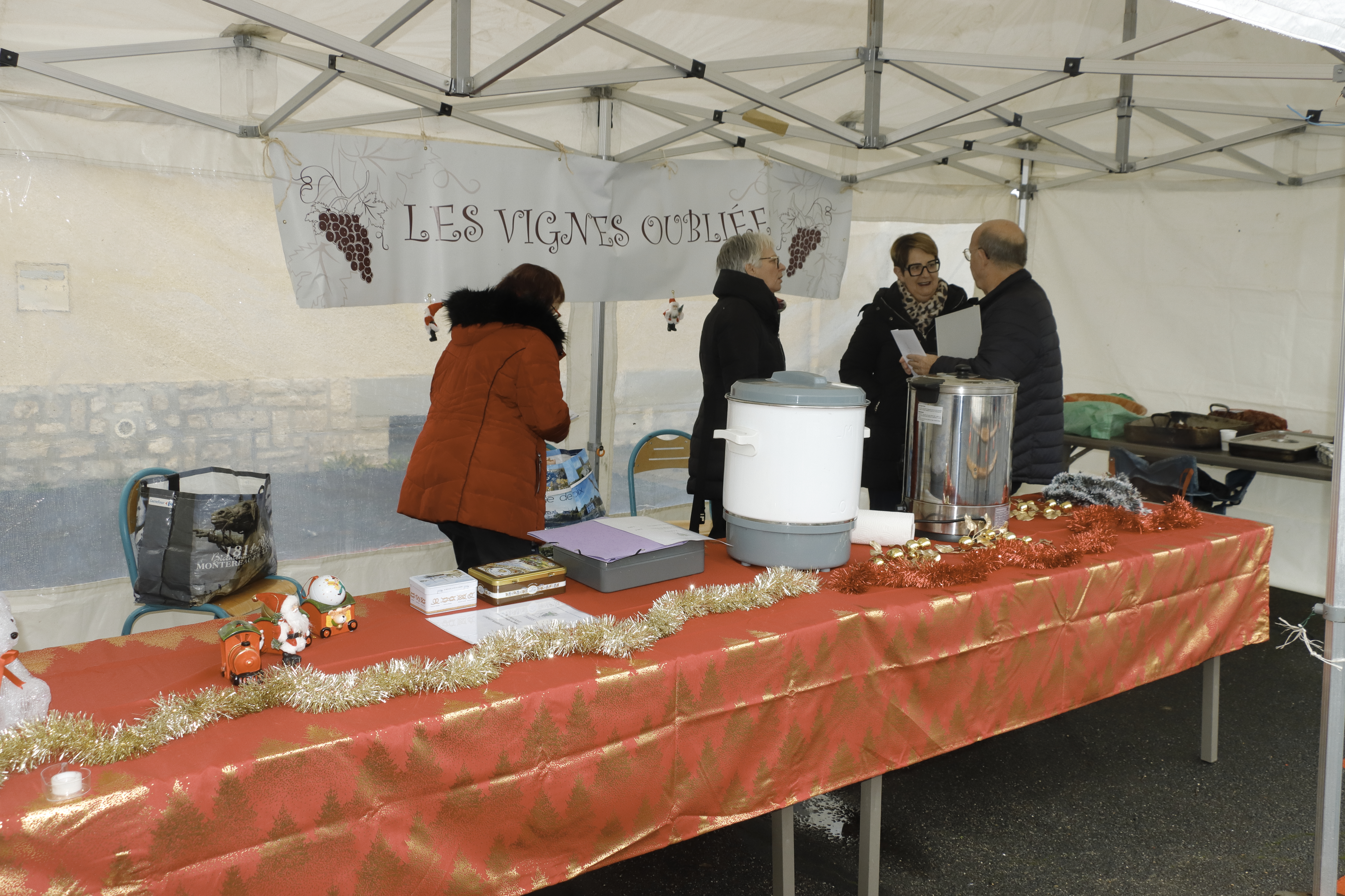 GAC 2025 Marché de Noël vignes oubliées.JPG