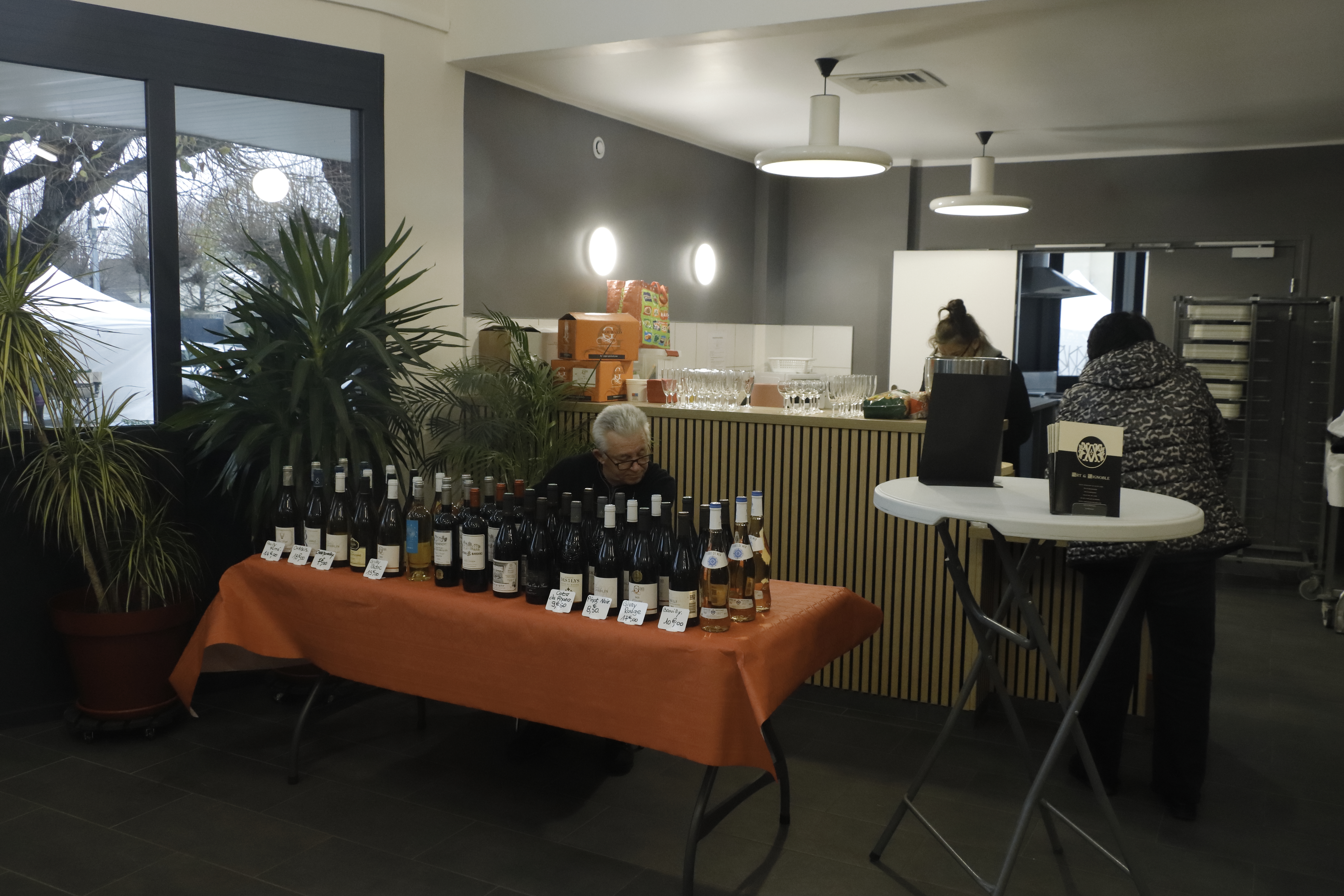 GAC 2025 Marché de Noël vins.JPG