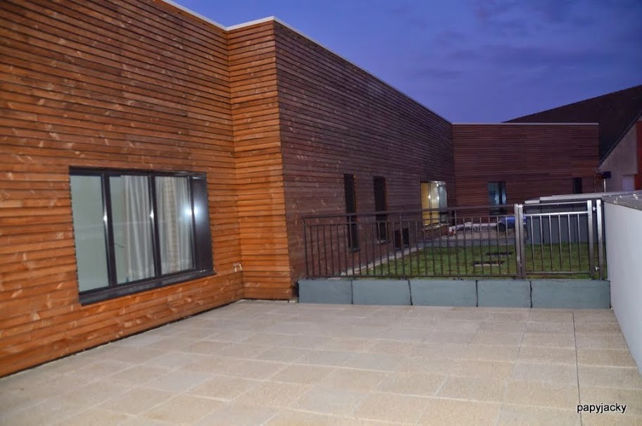 l_extérieur de la maison de retraite.jpeg