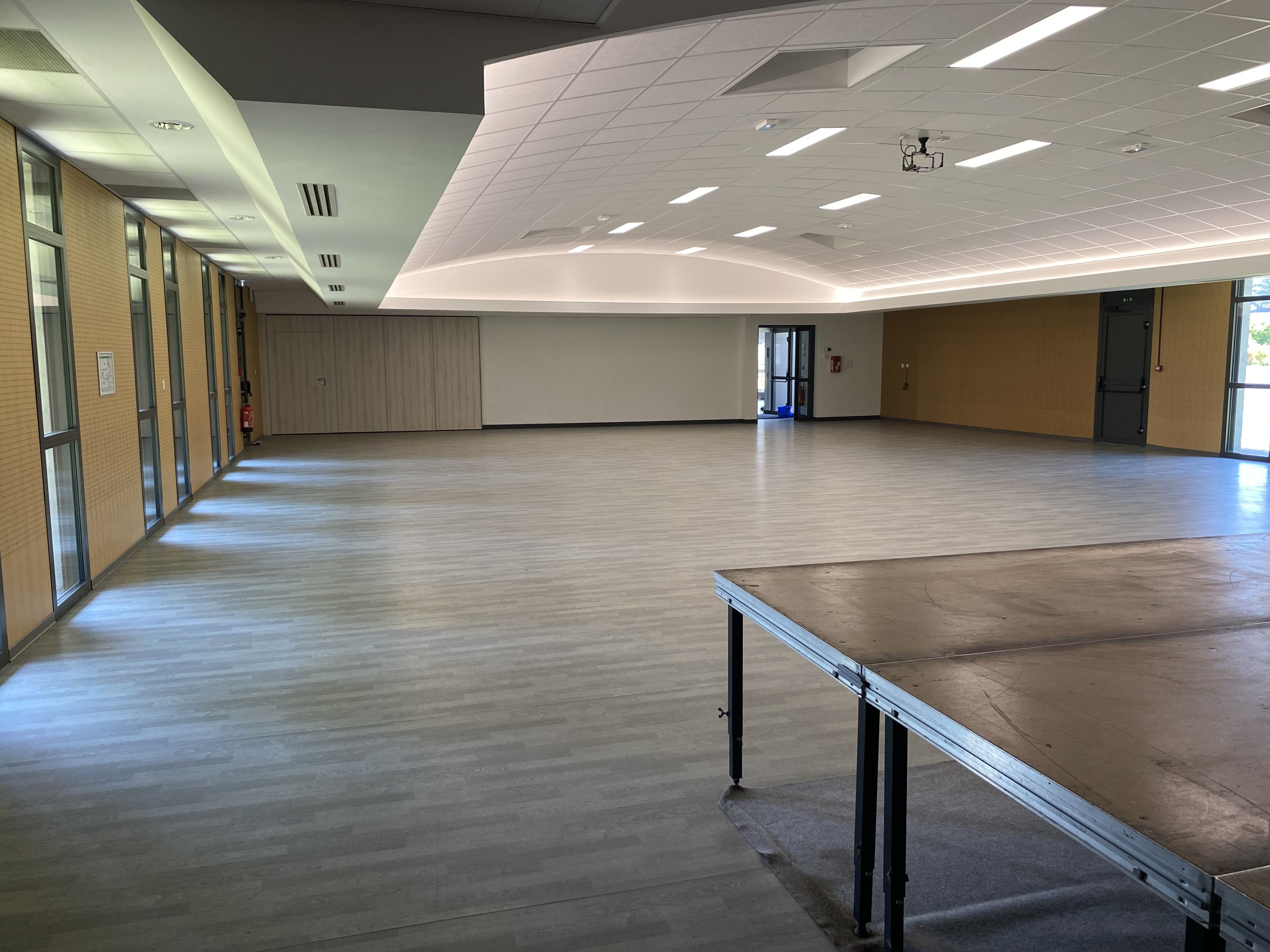 photo grande salle sdf.jpg