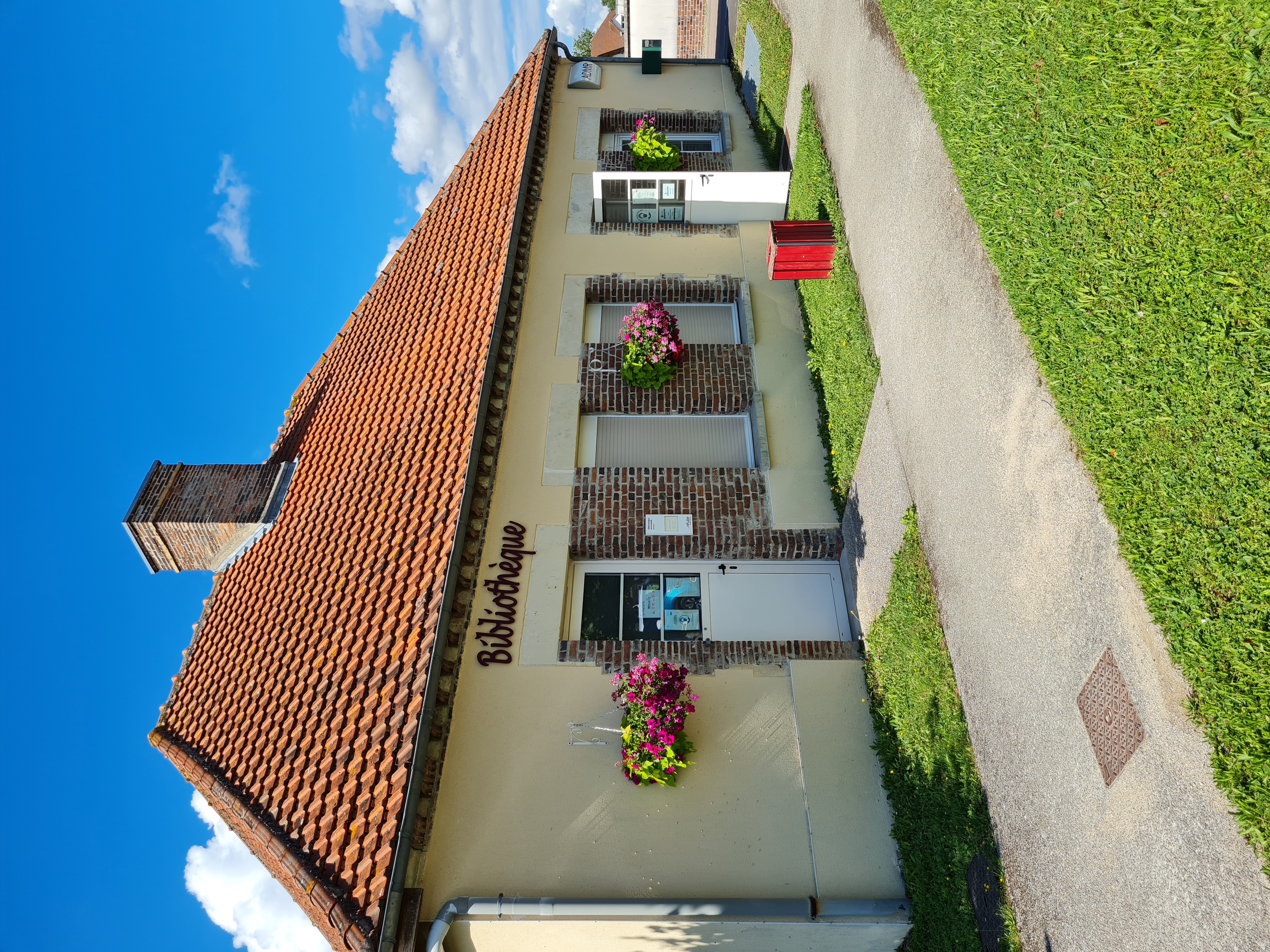 Page 2 Bibliothèque _1_.jpg