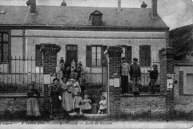 Rue de Chartres - Mairie.jpg