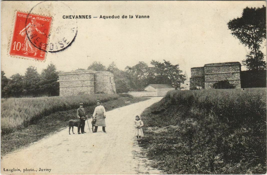 682-chevannes-chevannes-aqueduc-vanne.jpg