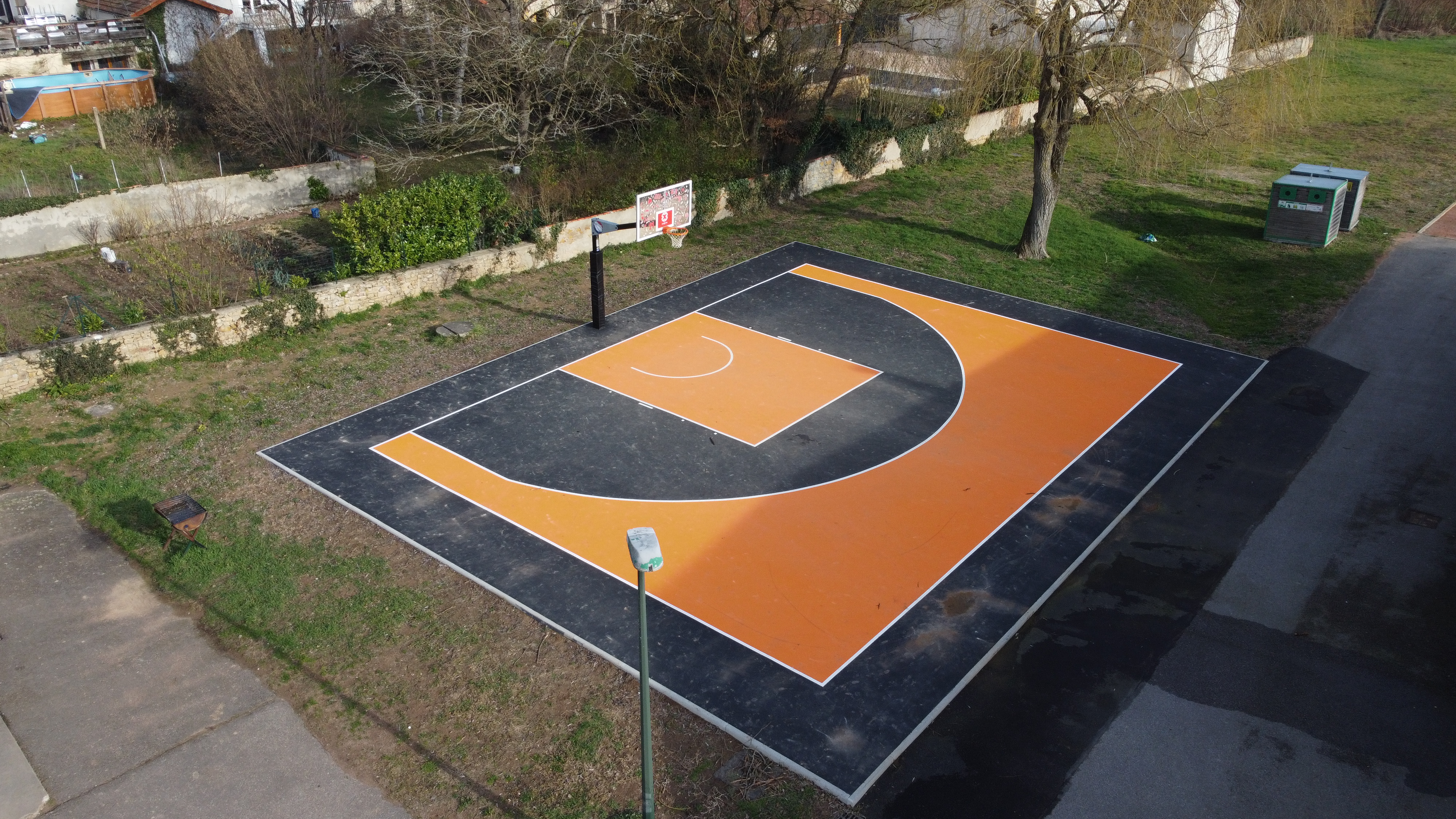 stade terrain de basket.JPG