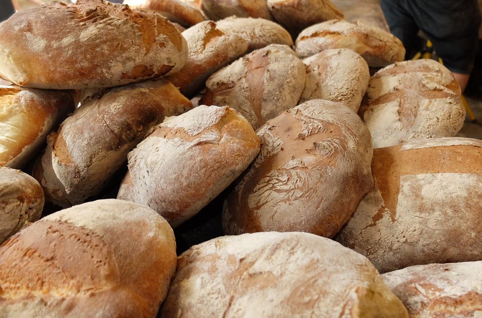 fournée de pain.jpg