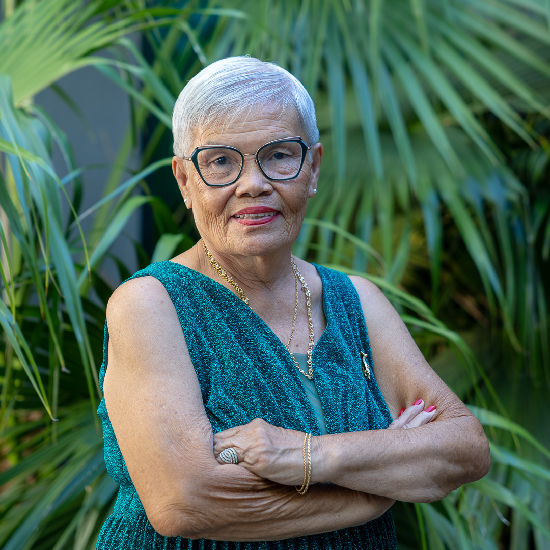 Suzanne LAW-TIVE