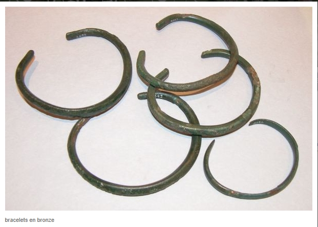 BRACELETS EN BRONZE.jpg