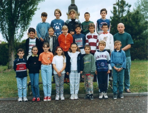 ECOLE-9-2411815827.jpg