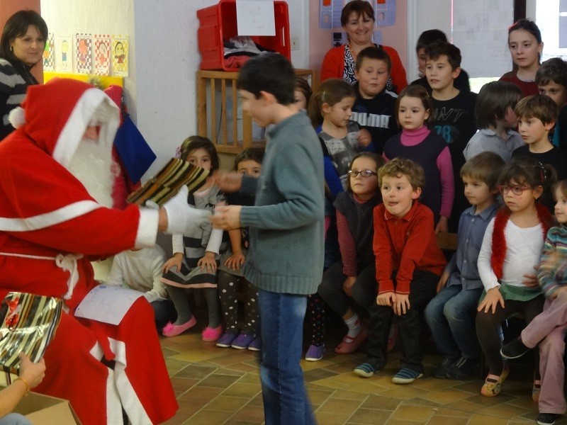 noel-cache_2444365548.jpg