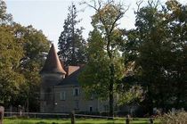 HAUTE MAISON-cache_2460693853.jpg