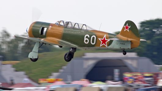Yakolev Yak 11 au décollage.jpg