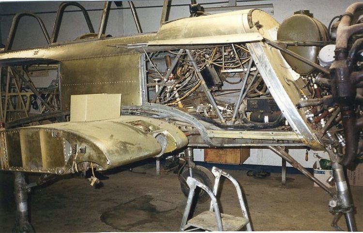 @Yak 18 Restauration 1986 01.jpg