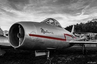 Musee-avions-savigny.jpg